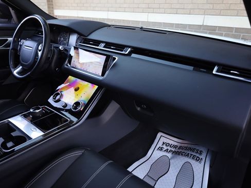 Used 2020 Land Rover Range Rover Velar S image 34