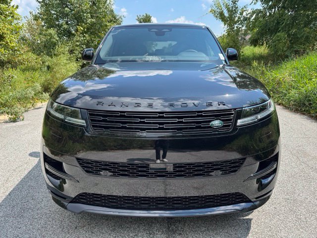 New 2027 Land Rover Range Rover Sport Dynamic SE AWD/4WD image 3
