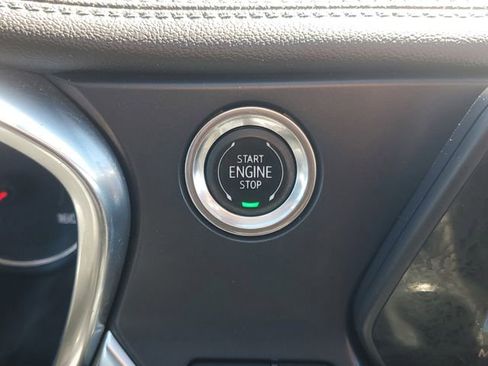 Used 2021 Chevrolet Blazer LT image 30