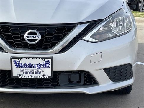 Used 2019 Nissan Sentra S image 7