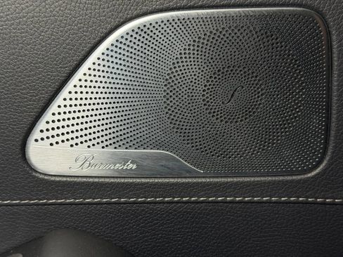 Used 2015 Mercedes-Benz S 550 Sedan image 18