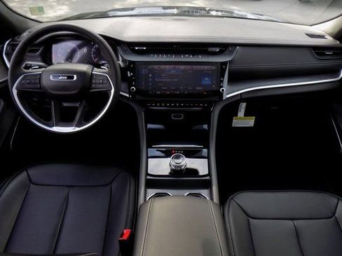 New 2026 Jeep Grand Cherokee Limited w/ Limited Altitude Package image 11