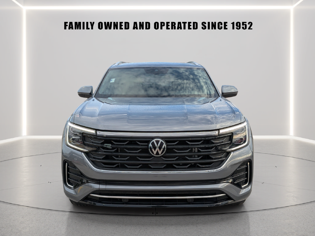 Certified 2024 Volkswagen Atlas Cross Sport SEL R-Line AWD/4WD image 6