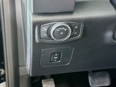Used 2016 Ford F150 XLT w/ Equipment Group 302A Luxury AWD/4WD image 16