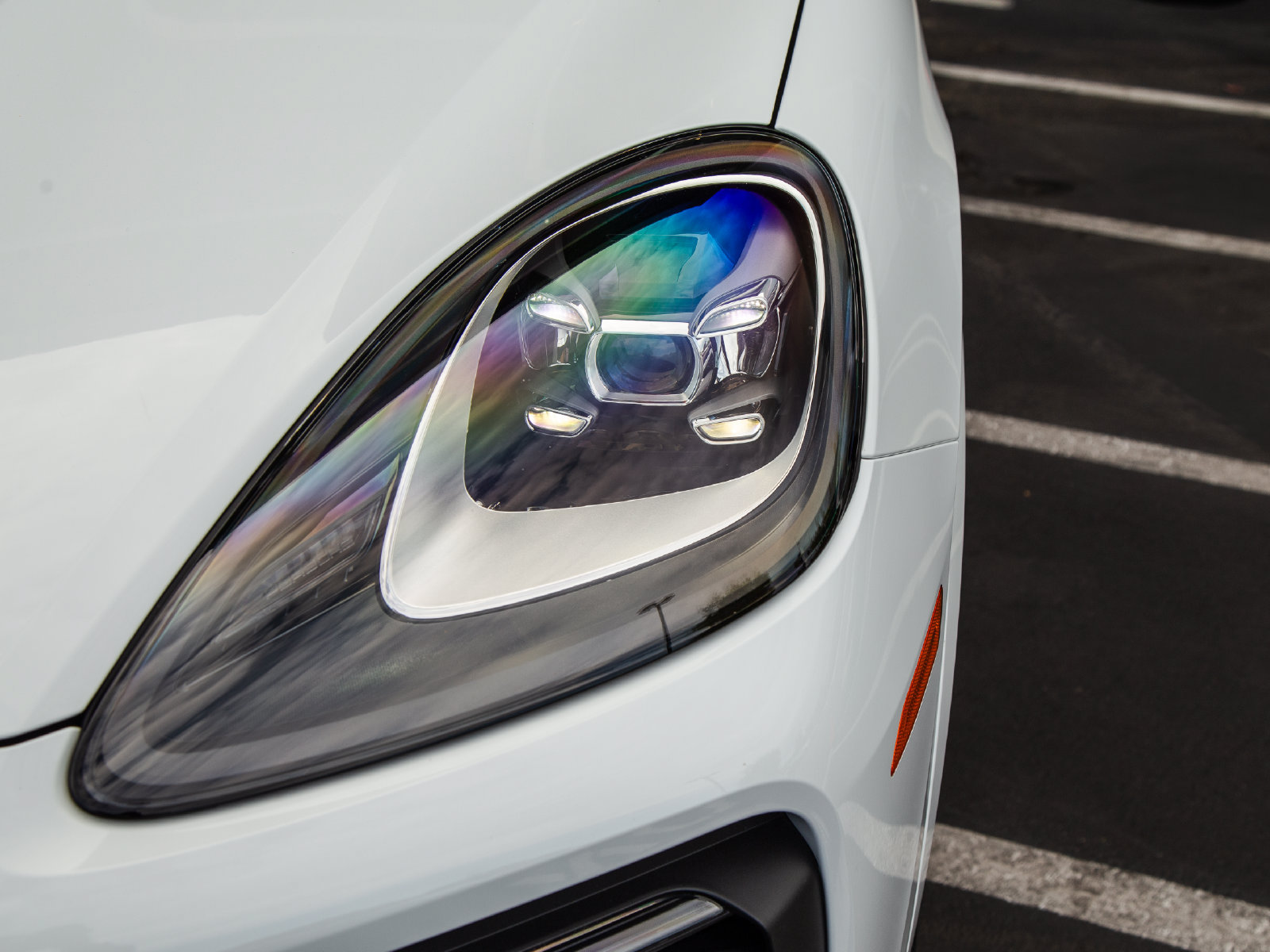 Certified 2023 Porsche Cayenne Platinum Edition AWD/4WD image 13
