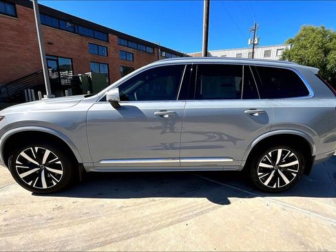 New 2026 Volvo XC90 B5 Core image 21