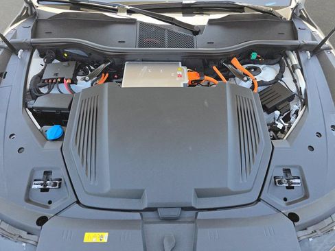 Certified 2024 Audi Q8 e-tron Prestige AWD/4WD image 34