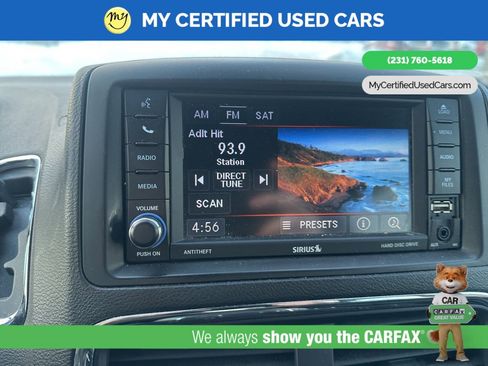 Used 2019 Dodge Grand Caravan SXT image 19