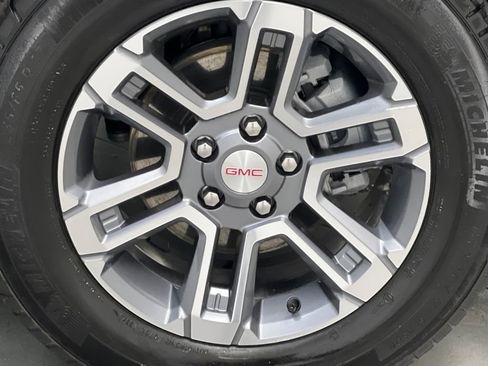 Used 2025 GMC Terrain Elevation image 58