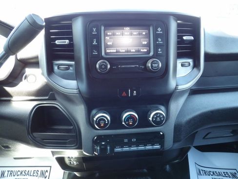 Used 2021 RAM 5500 Tradesman w/ Chrome Appearance Group image 23