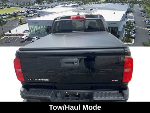 Used 2022 Chevrolet Colorado Z71 w/ Z71 Midnight Edition AWD/4WD image 6