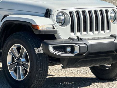 Used 2023 Jeep Wrangler Unlimited Sahara w/ Cold Weather Group AWD/4WD image 5
