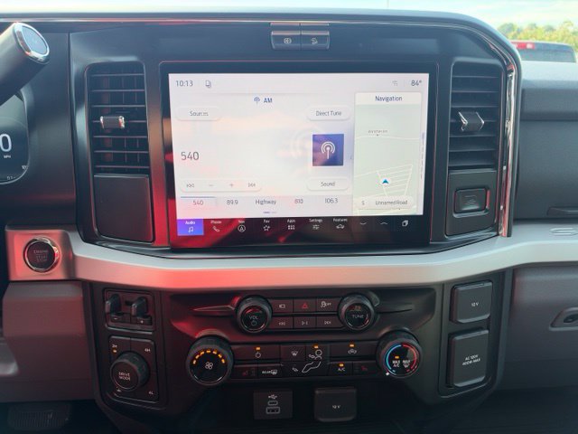 New 2027 Ford F250 XLT w/ XLT Premium Package AWD/4WD image 13