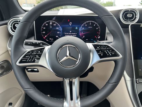 Certified 2025 Mercedes-Benz GLC 300 GLC 300 image 36