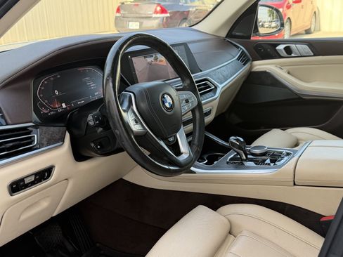 Used 2019 BMW X7 xDrive40i w/ Luxury Seating Package AWD/4WD image 16