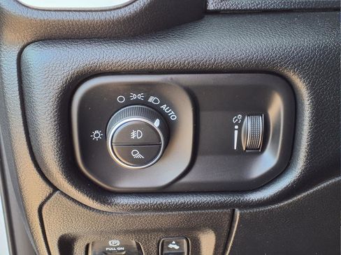 Used 2020 RAM 1500 Big Horn image 14