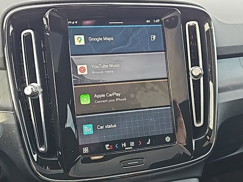 Used 2023 Volvo C40 P8 Recharge Ultimate image 5