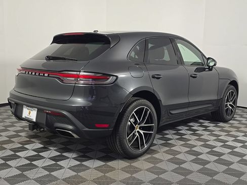 Certified 2026 Porsche Macan AWD/4WD image 7