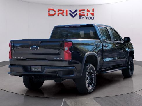 Used 2022 Chevrolet Silverado 1500 ZR2 image 5