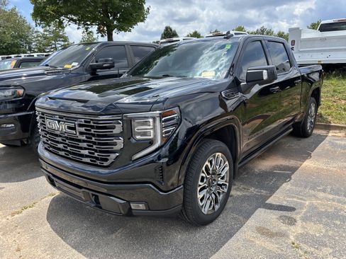 Used 2025 GMC Sierra 1500 Denali Ultimate AWD/4WD image 3