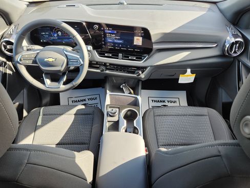 New 2026 Chevrolet Equinox LT FWD image 10
