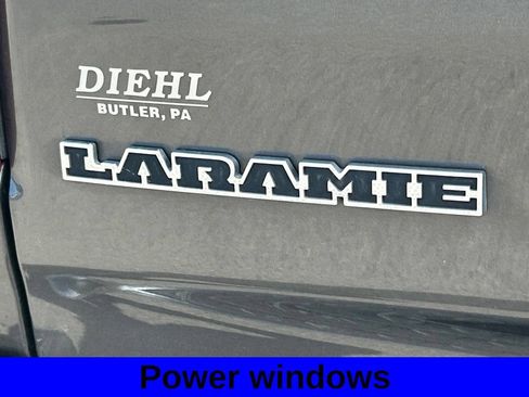 Used 2022 RAM 1500 Laramie AWD/4WD image 11
