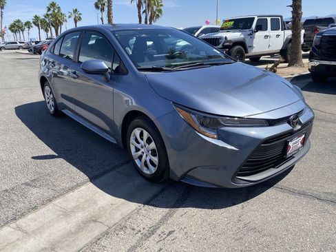 Used 2025 Toyota Corolla LE FWD image 36