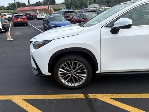 Certified 2026 Lexus NX 350 AWD w/ Accessory Package (2T) image 11