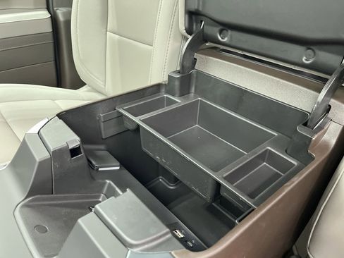 New 2026 GMC Sierra 2500 SLT w/ SLT Premium Package image 17