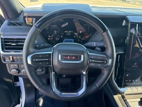 New 2026 GMC Yukon XL Elevation image 16