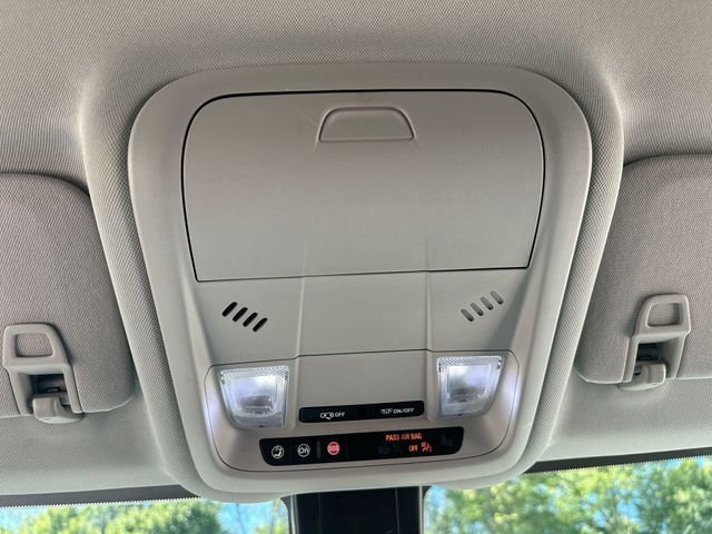 Used 2021 Chevrolet Equinox LT FWD image 42