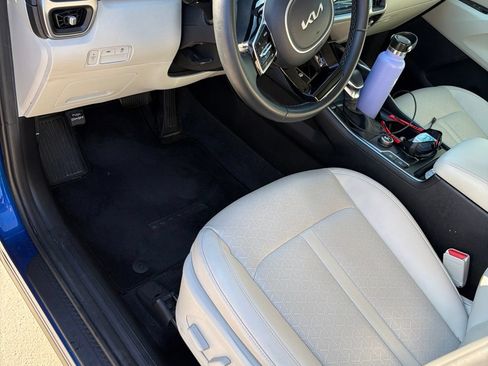 Used 2022 Kia Sorento S FWD image 5