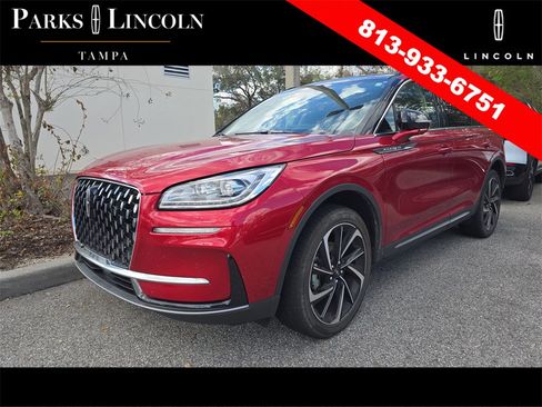 Used 2025 Lincoln Corsair Reserve image 6