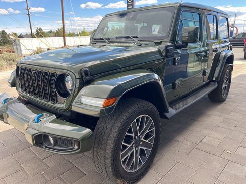 Used 2024 Jeep Wrangler High Altitude AWD/4WD image 29
