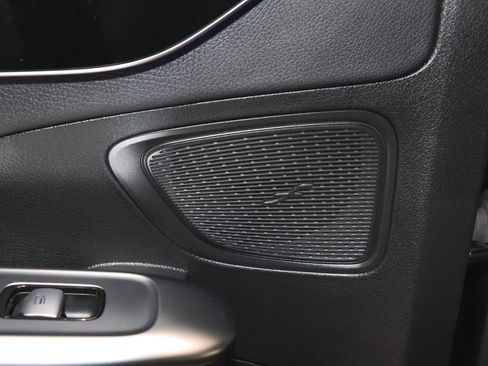 Used 2023 Mercedes-Benz C 300 4MATIC Sedan image 16