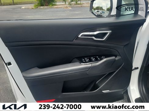 Certified 2025 Kia Sportage EX FWD image 24