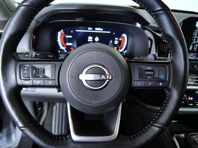 Used 2023 Nissan Pathfinder Platinum AWD/4WD image 26