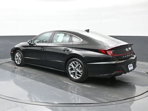 Used 2022 Hyundai Sonata SEL w/ Preferred Accessory Package image 6