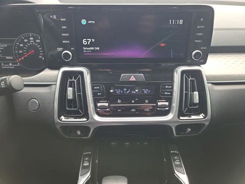 Used 2021 Kia Sorento SX image 22
