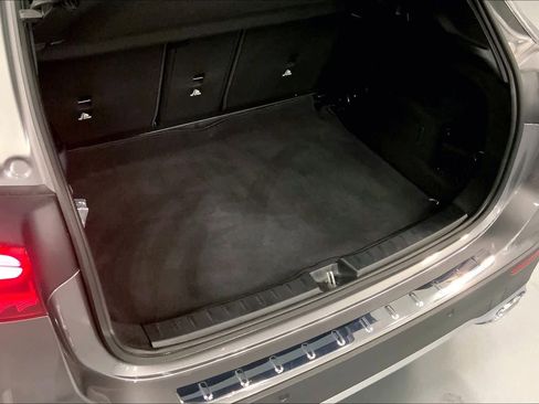 Used 2025 Mercedes-Benz GLA 250 image 32