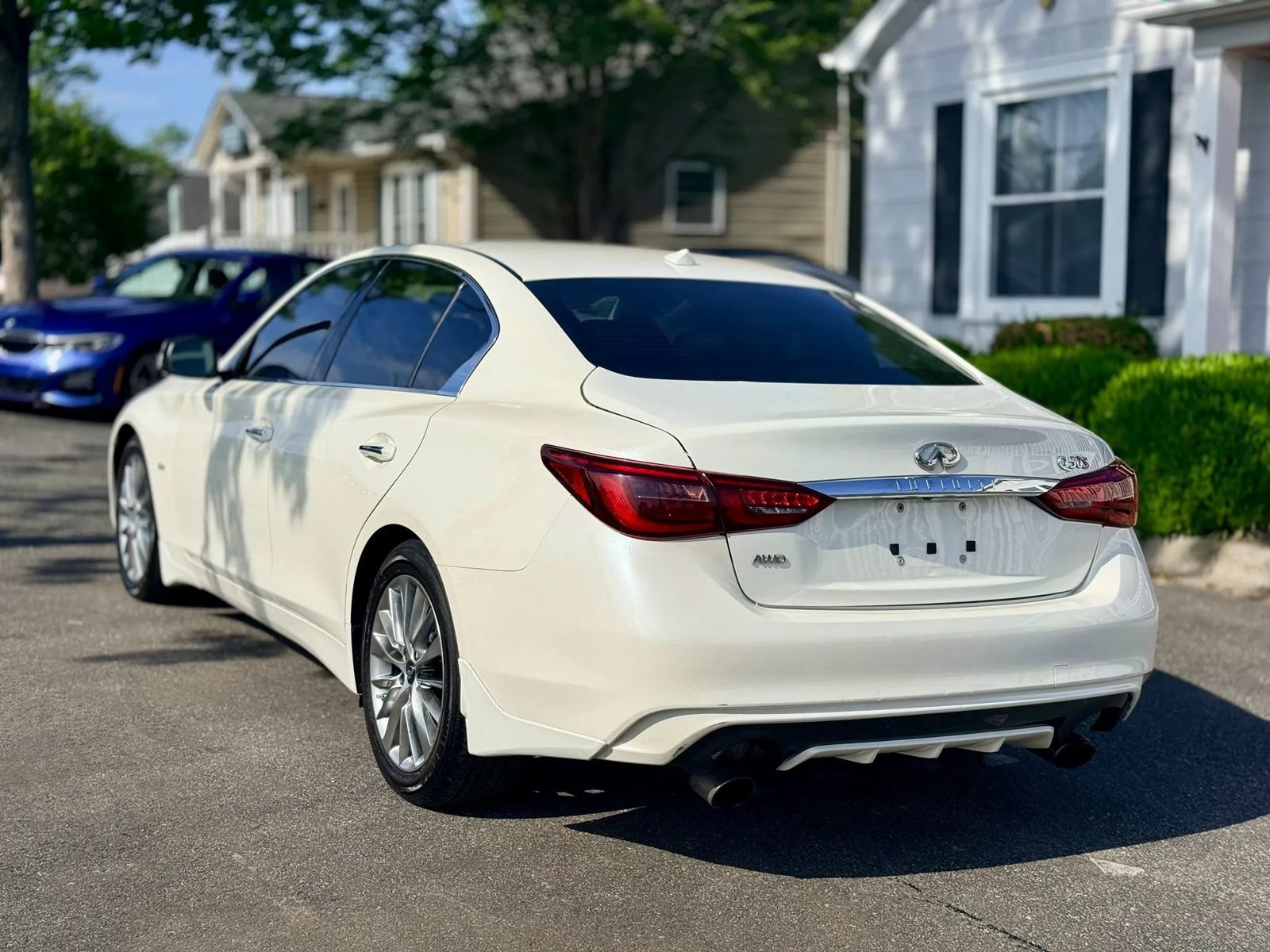 Used 2019 INFINITI Q50 Luxe w/ Cargo Package (L96) RWD image 8
