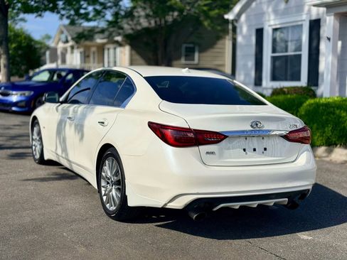 Used 2019 INFINITI Q50 Luxe w/ Cargo Package (L96) RWD image 8