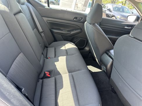 Used 2025 Nissan Altima 2.5 SV w/ SV Premium Package FWD image 5