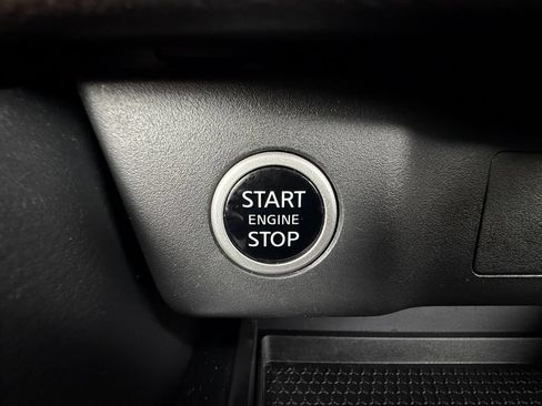 Used 2023 Nissan Rogue SV FWD image 24