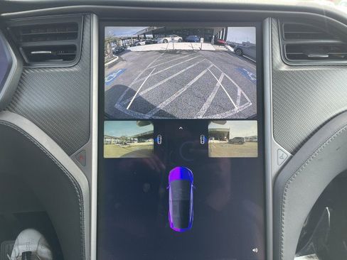 Used 2018 Tesla Model X 100D image 31
