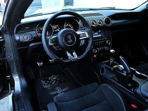 Used 2016 Ford Mustang Shelby GT350 w/ Track Package image 9