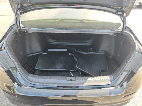 Certified 2023 Honda Accord EX image 28