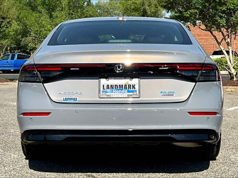 Certified 2025 Honda Accord Touring image 4