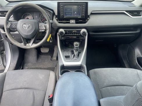 Used 2021 Toyota RAV4 LE image 24