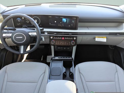 New 2026 Hyundai Tucson Limited image 17